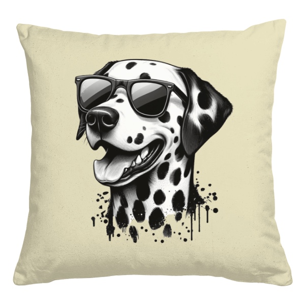 Vysmátý dalmatin na polštaři